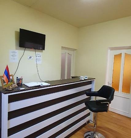 Tempus Hotel-Hostel Jereván Kültér fotó