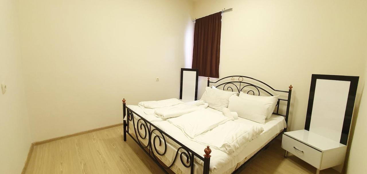 Tempus Hotel-Hostel Jereván Kültér fotó